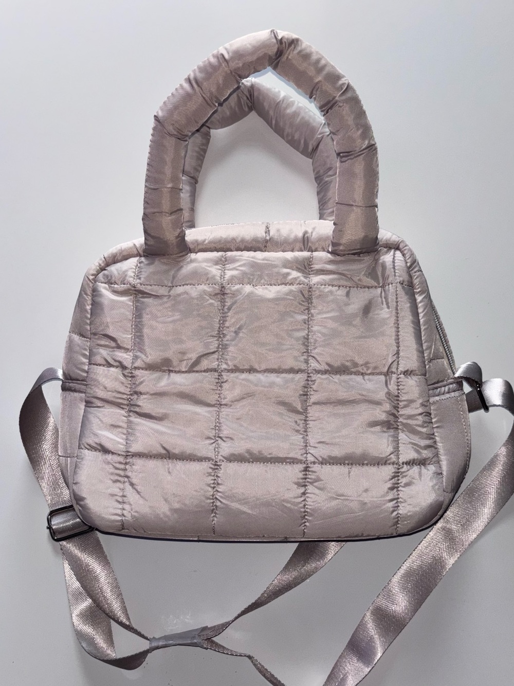 JESSICA SIMPSON BAGS - Picture 5 of 10